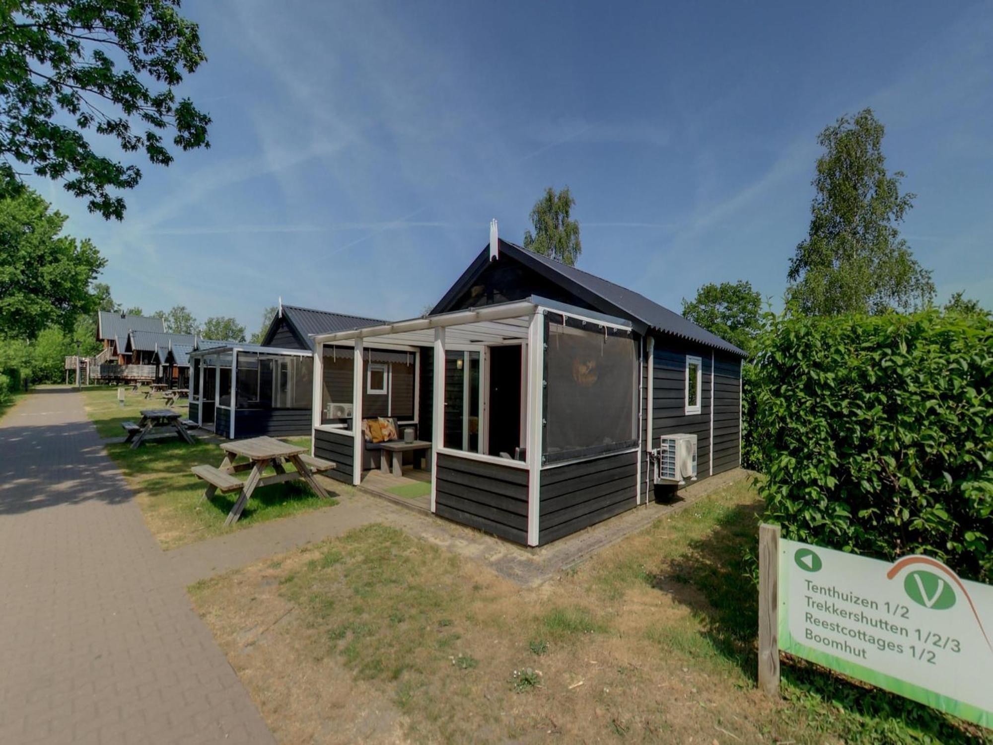 Chalet With Dishwasher, In Natural Environment IJhorst Exterior photo